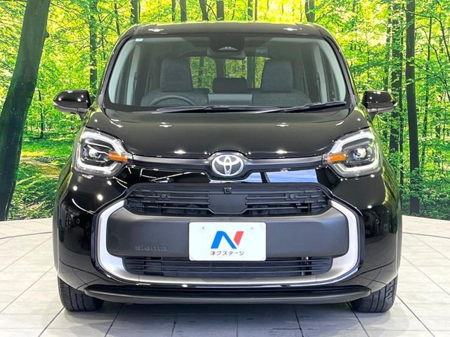 TOYOTA SIENTA HYBRID 2025 Image 31