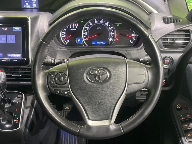 TOYOTA VOXY 2015 Image 31