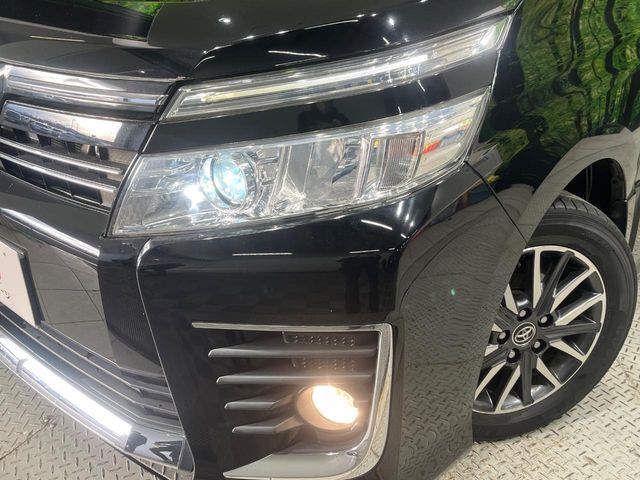TOYOTA VOXY 2015 Image 31