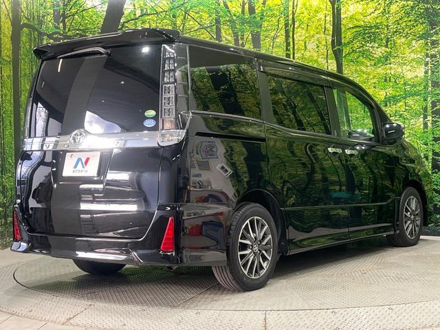 TOYOTA VOXY 2015 Image 31