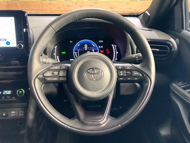 TOYOTA YARIS CROSS HYBRID 2025 Image 31