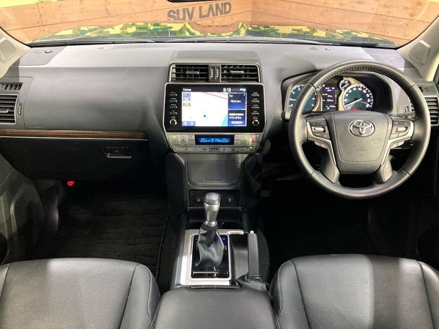 TOYOTA LANDCRUISER PRADO 2023 Image 31