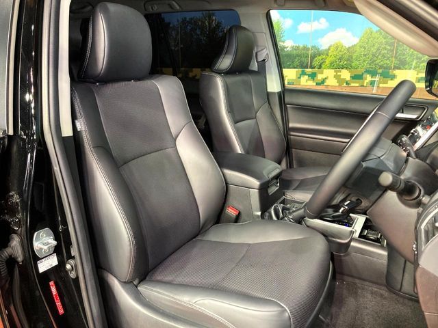 TOYOTA LANDCRUISER PRADO 2023 Image 31