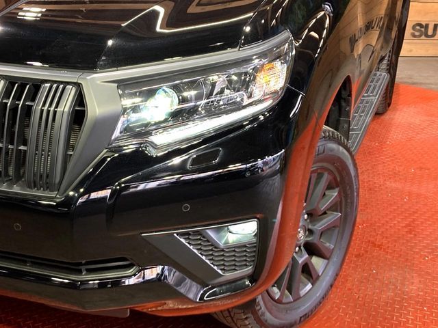 TOYOTA LANDCRUISER PRADO 2023 Image 31