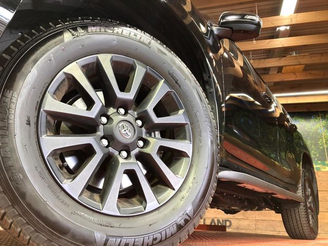 TOYOTA LANDCRUISER PRADO 2023 Image 31