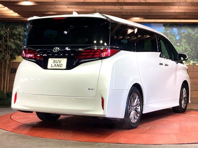 TOYOTA ALPHARD HYBRID 2025 Image 31
