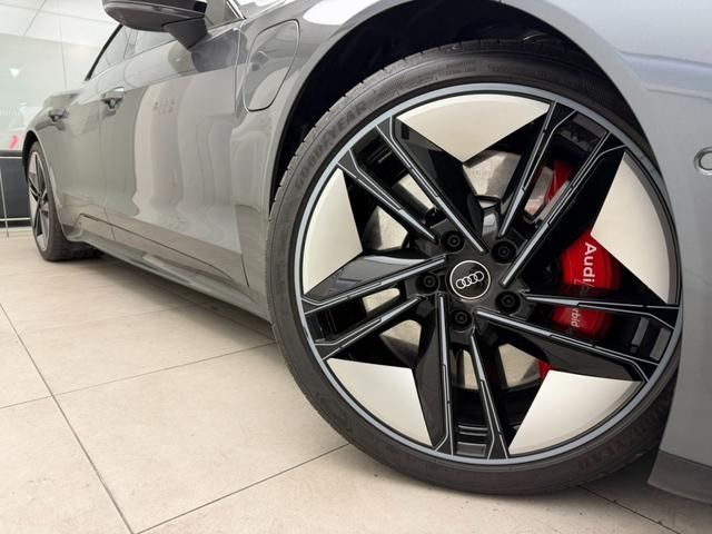 AUDI RS E-TRON GT 2022 Image 31