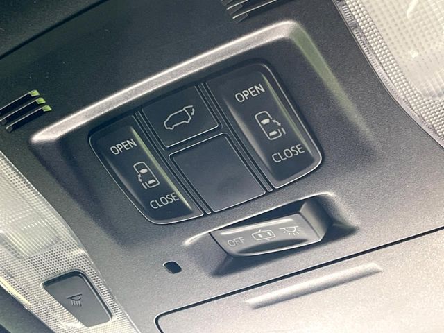 TOYOTA VELLFIRE 2017 Image 31