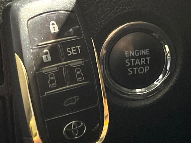 TOYOTA VELLFIRE 2017 Image 31