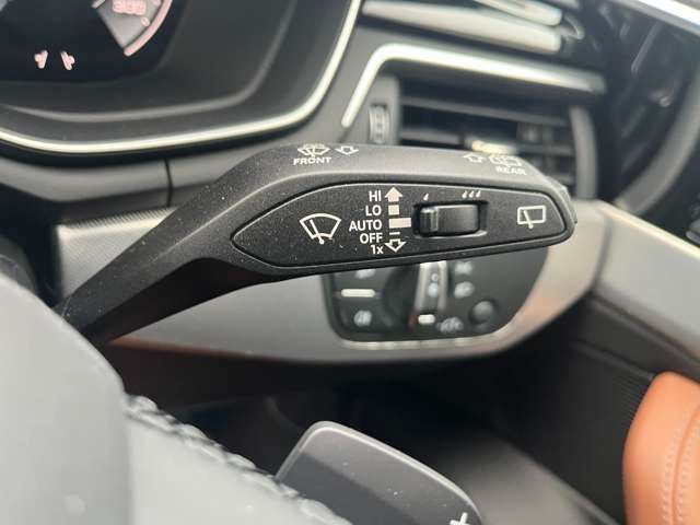 AUDI A4 AVANT 2024 Image 31