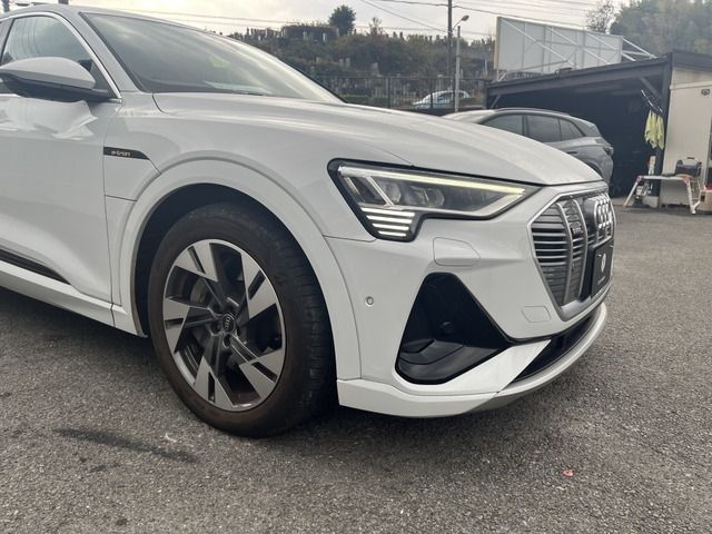 AUDI E-TRON SPORTBAC 2022 Image 31