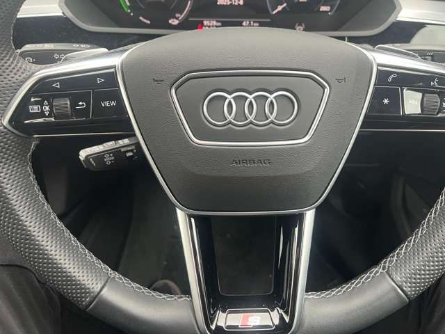 AUDI E-TRON SPORTBAC 2022 Image 31