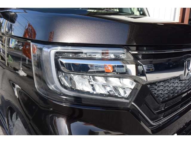 HONDA N BOX CUSTOM 2018 Image 31