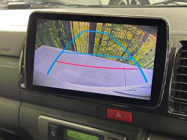 TOYOTA REGIUSACE VAN 2WD 2018 Image 31