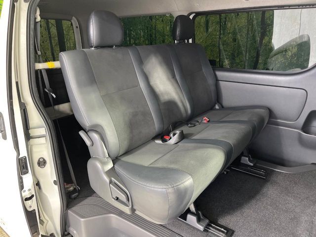 TOYOTA REGIUSACE VAN 2WD 2018 Image 31