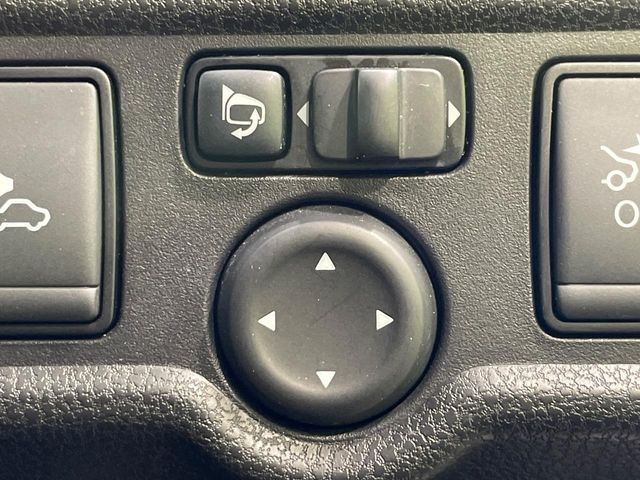 NISSAN NOTE 2017 Image 31