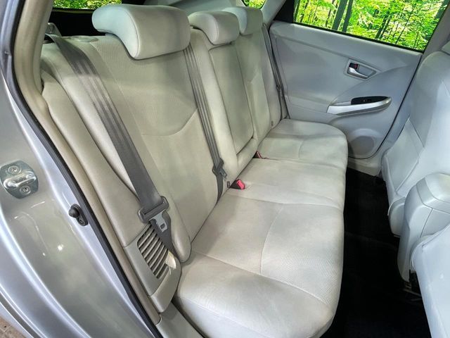 TOYOTA PRIUS 2012 Image 31