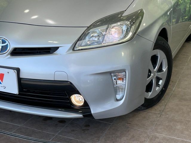 TOYOTA PRIUS 2012 Image 31