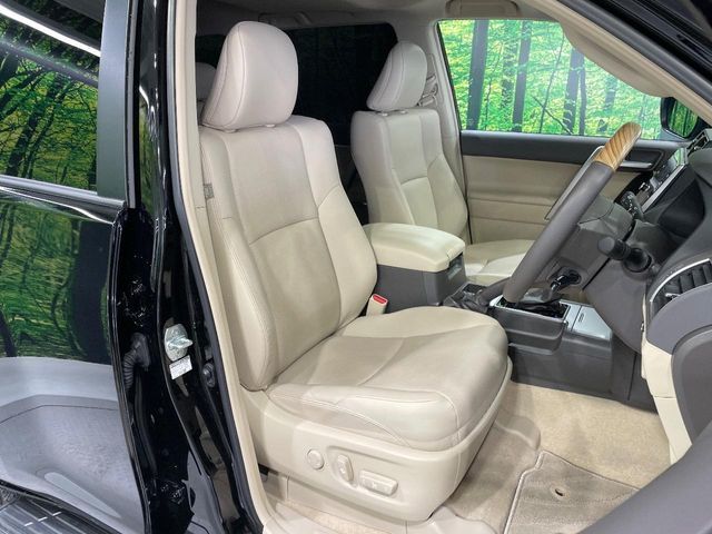 TOYOTA LANDCRUISER PRADO 2023 Image 31