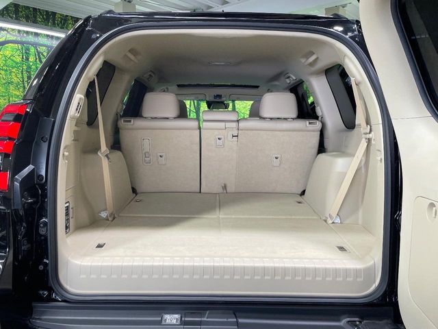 TOYOTA LANDCRUISER PRADO 2023 Image 31