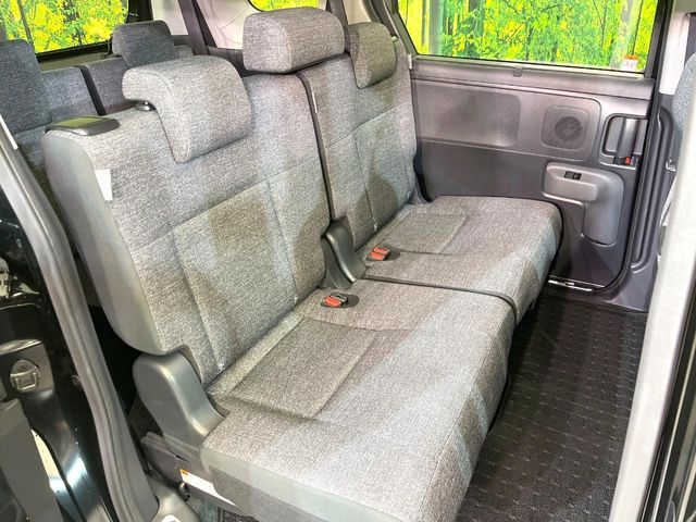 TOYOTA SIENTA HYBRID 2025 Image 31