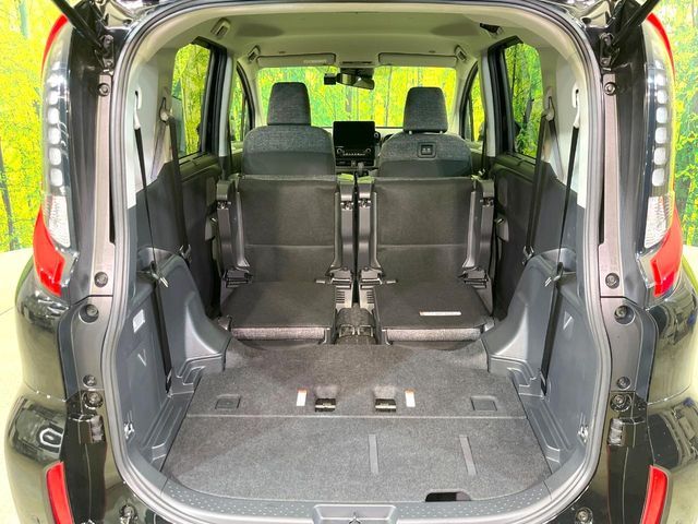 TOYOTA SIENTA HYBRID 2025 Image 31