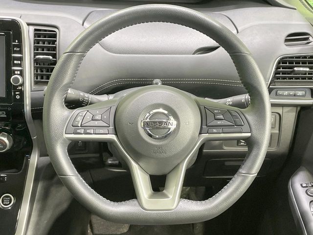 NISSAN SERENA  S-HYBRID 2017 Image 31