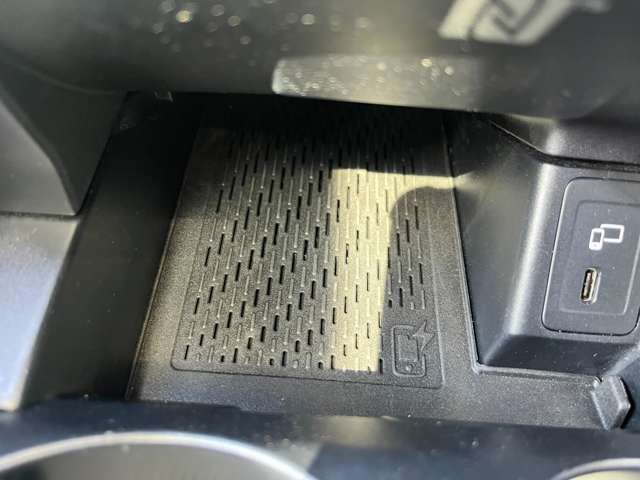 MERCEDES BENZ EQC 2023 Image 31