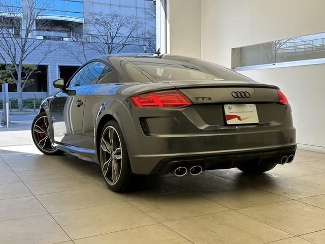 AUDI TTS COUPE 2022 Image 31