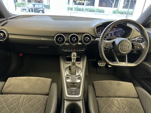 AUDI TTS COUPE 2022 Image 31