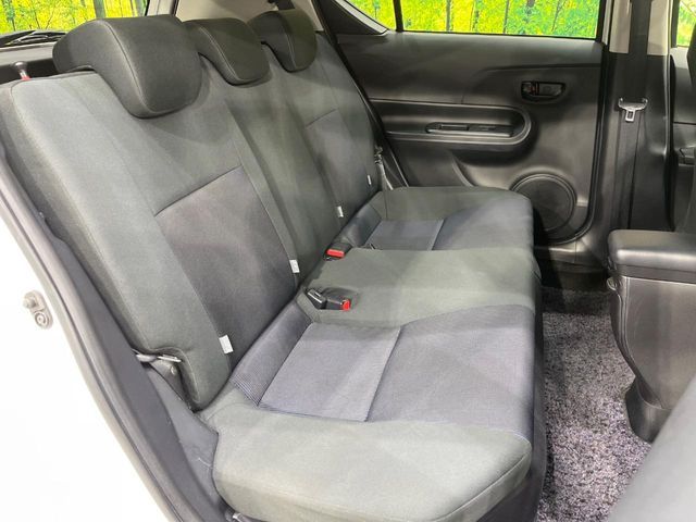 TOYOTA AQUA 2015 Image 31