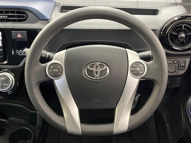 TOYOTA AQUA 2015 Image 31