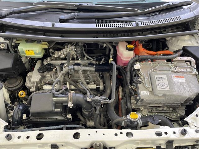 TOYOTA AQUA 2015 Image 31