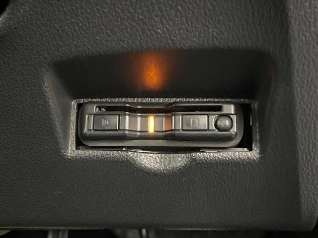 TOYOTA PRIUS 2022 Image 31