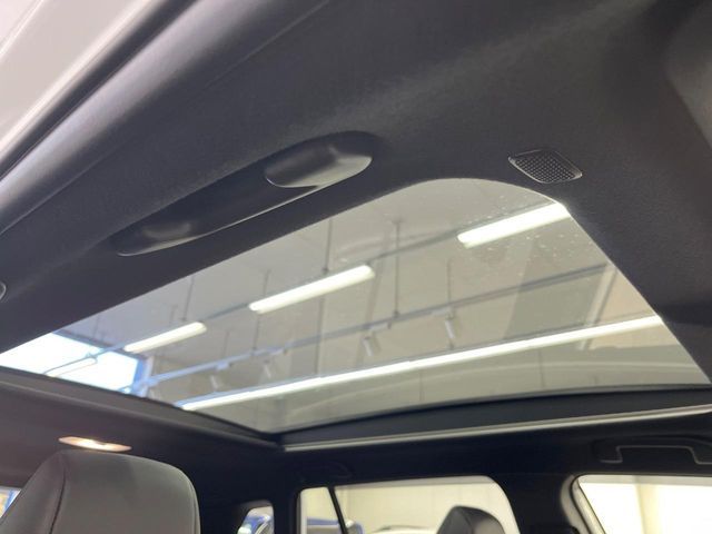 TOYOTA COROLLA CROSS HYBRID 2025 Image 31