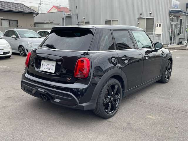 BMW MINI COOPER SD 5DOOR 2022 Image 31