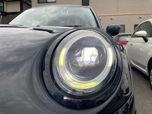 BMW MINI COOPER SD 5DOOR 2022 Image 31