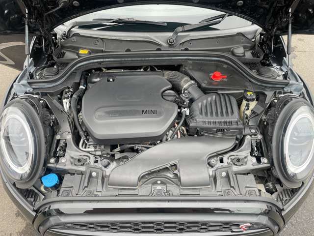 BMW MINI COOPER SD 5DOOR 2022 Image 31