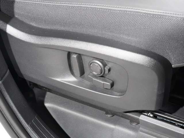 ROVER DEFENDER 2023 Image 31