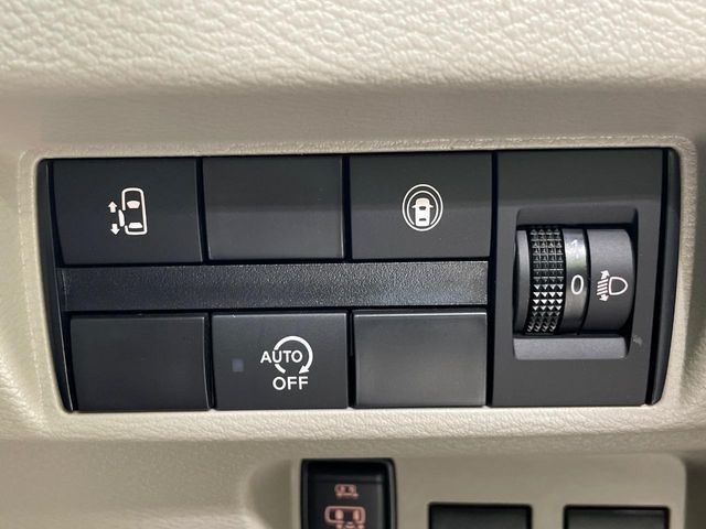 NISSAN ROOX 2023 Image 31