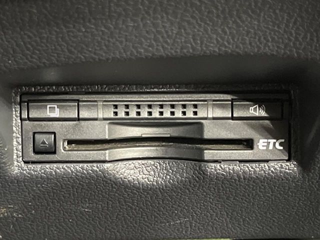 TOYOTA PRIUS 2016 Image 31