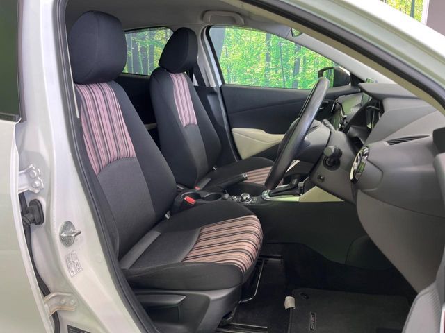 MAZDA DEMIO 2015 Image 31