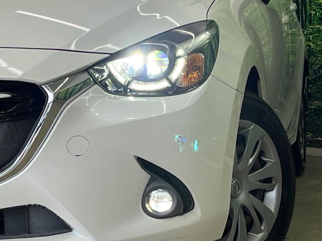 MAZDA DEMIO 2015 Image 31