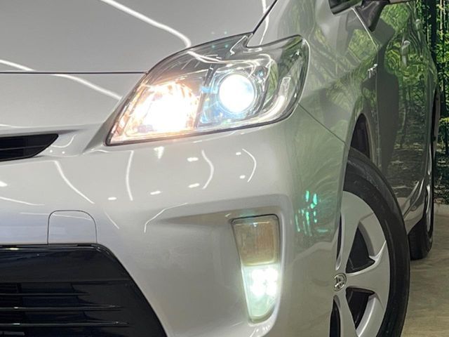 TOYOTA PRIUS 2015 Image 31
