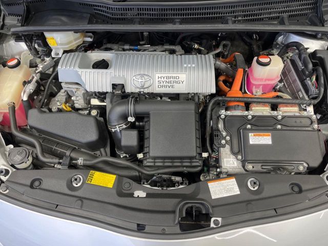 TOYOTA PRIUS 2015 Image 31