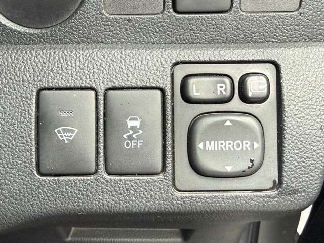 TOYOTA RACTIS 2015 Image 31