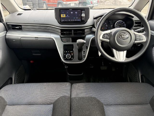 DAIHATSU MOVE CUSTOM 4WD 2015 Image 31