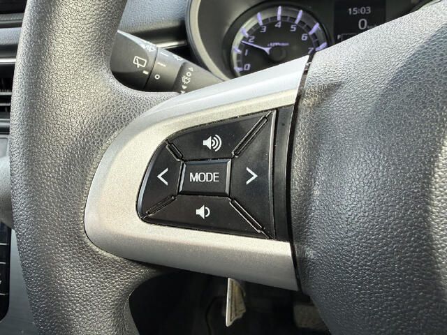 DAIHATSU MOVE CUSTOM 4WD 2015 Image 31