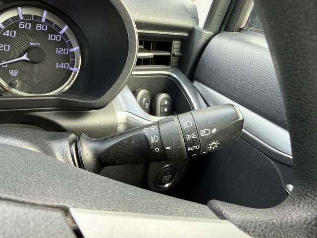 DAIHATSU MOVE CUSTOM 4WD 2015 Image 31