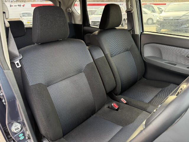 DAIHATSU MOVE CUSTOM 4WD 2015 Image 31